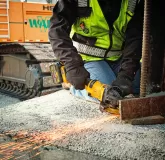 Акумуляторна болгарка DeWalt DCG 412, коло 125мм